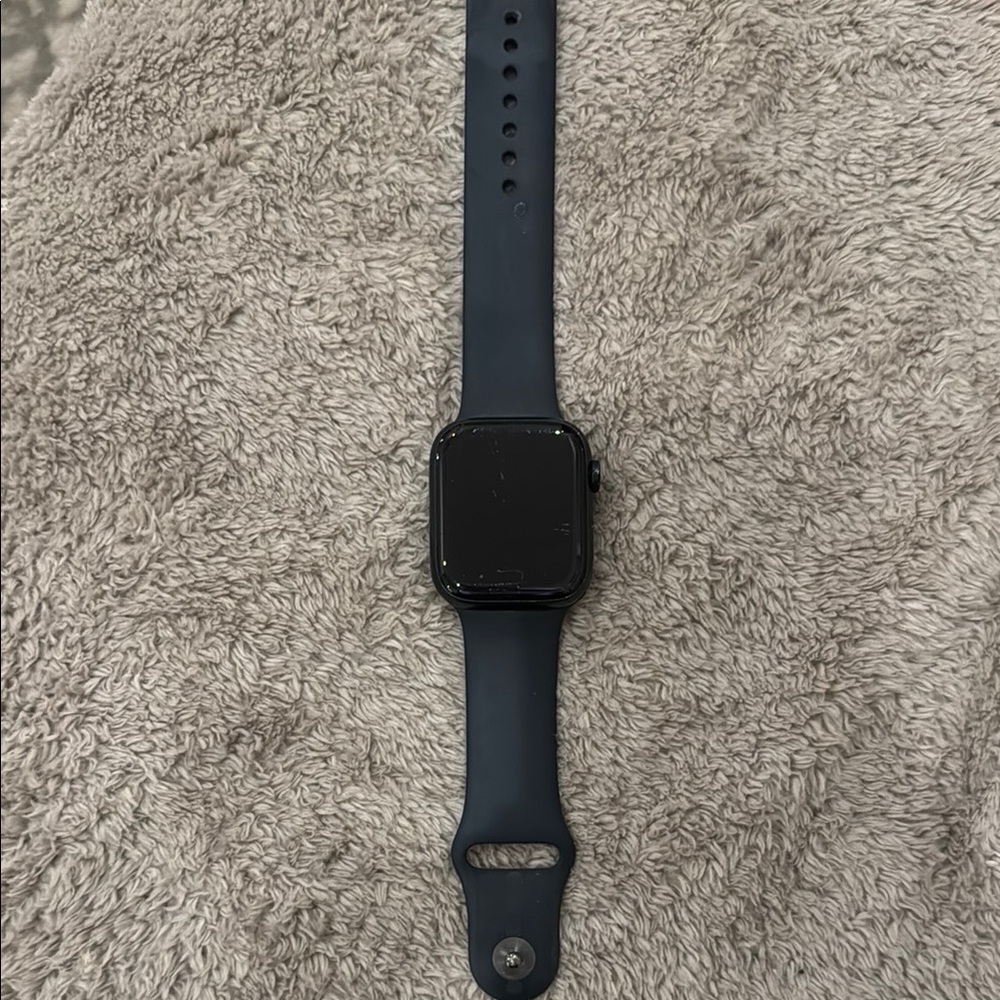 Apple Smartwatch 45mm Series 7 with black Band